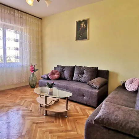 Apartmán Jakominic By Interhome Šilo