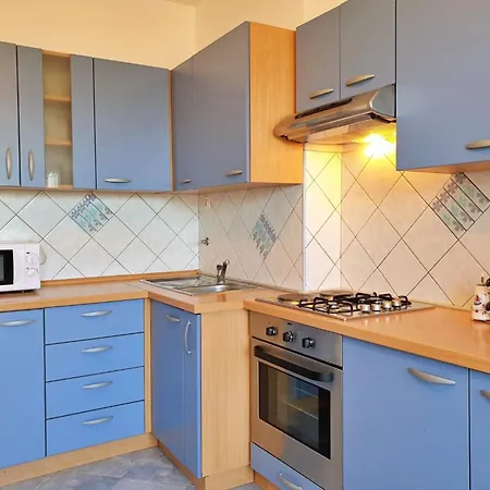Jakominic By Interhome Apartmán