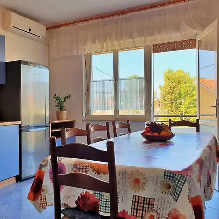 Apartmán Jakominic By Interhome *