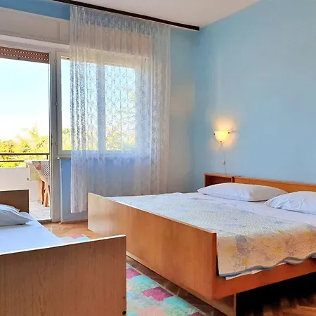 Apartmán Jakominic By Interhome